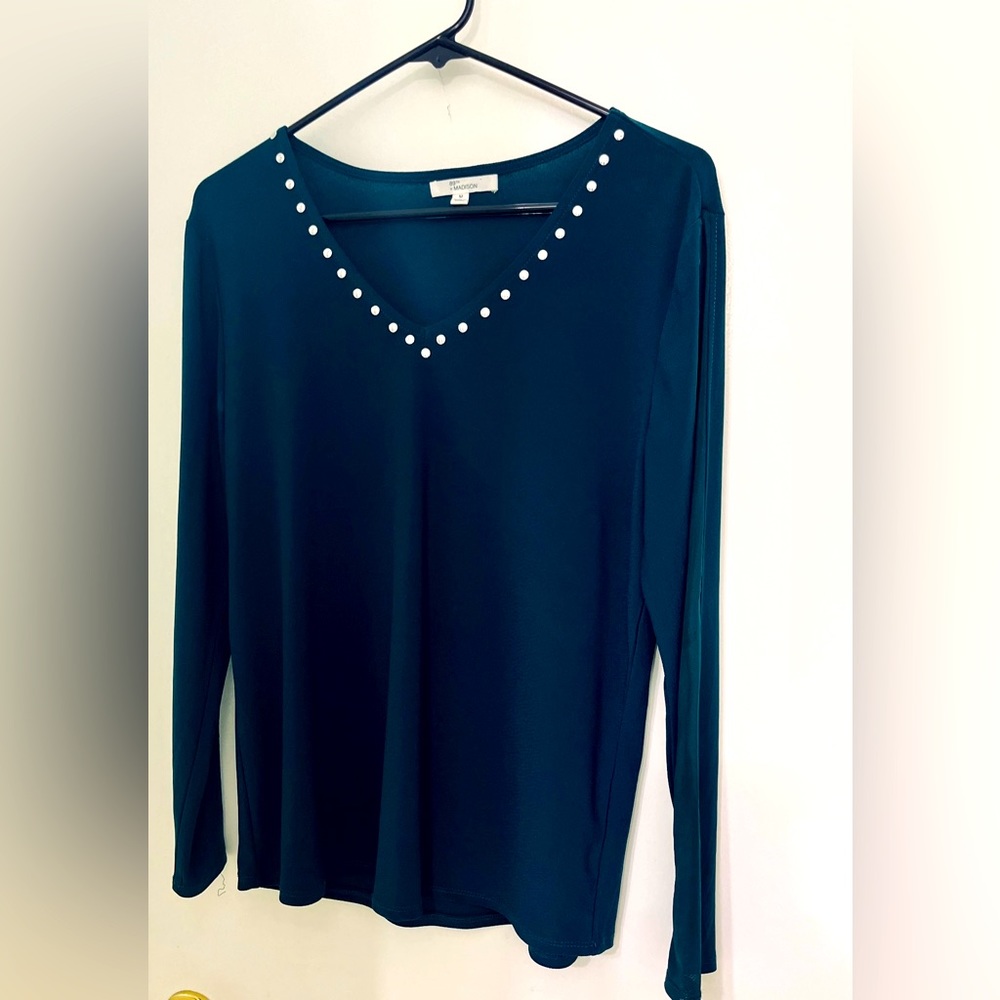 89th and Madison Dressy tops Teal Green.